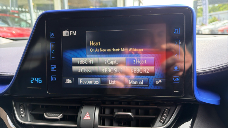 Toyota C-HR 1.8 Hybrid Dynamic 5dr CVT Hybrid Hatchback
